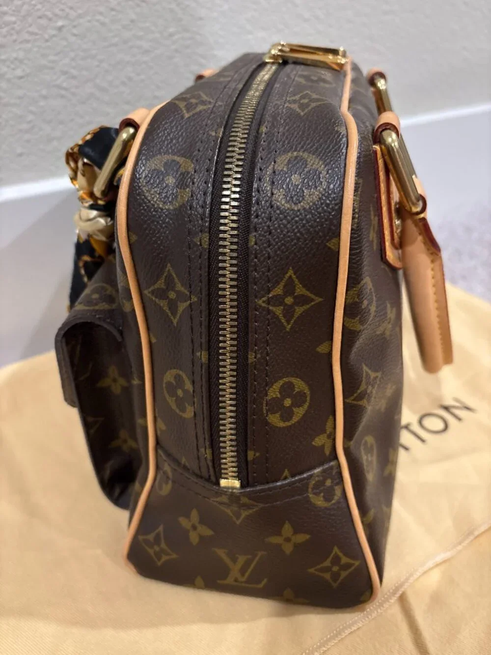 Louis Vuitton Manhattan PM Handbag Brown Monogram Canvas